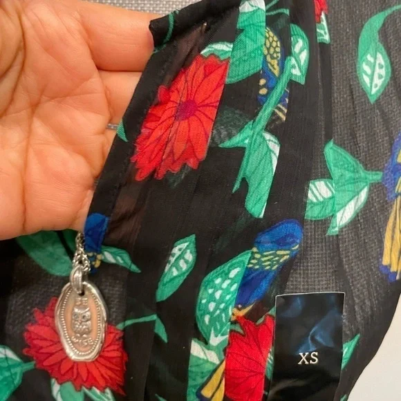 New - Banana Republic chiffon tank - Picture 3 of 5